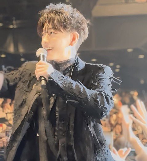 mirei12151215's tweet image. #TAKERUFES2025 #佐藤健さん
本当にガーデンシアターが温かい
空間でしたね
健さんの努力の賜物だと思っていますみんなの熱量が健さんに届いたら嬉しい
お互いいろんなことがありましたね。
健さんのファンでよかったって痛感♥️
いままでも。そしてこれからもずっと
大好きです♡