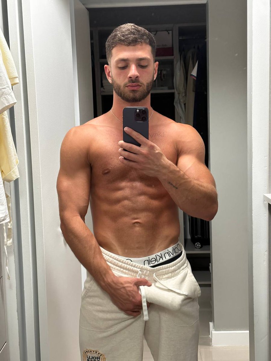 say 'hi' if i can be ur daddy