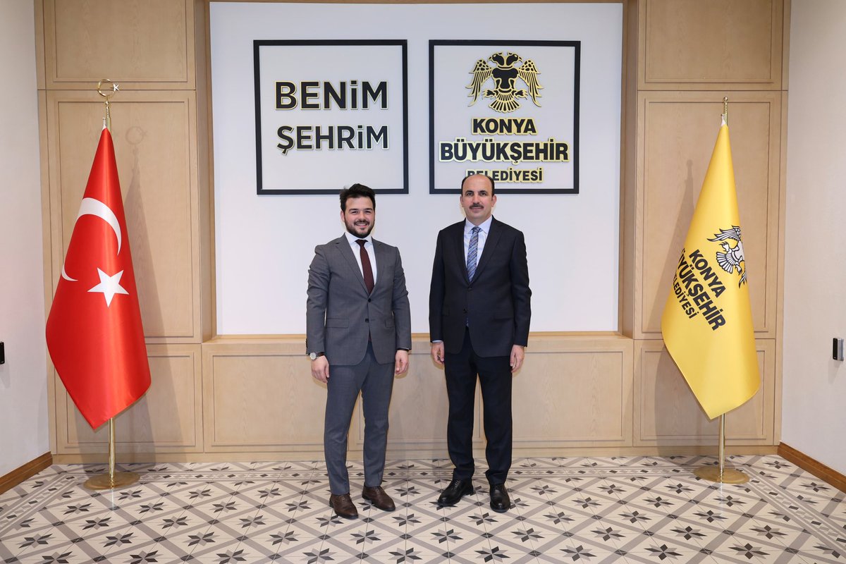 eneshalilerdal's tweet photo. Konya Büyükşehir Belediye Başkanımız Sn. @u_ibrahim_altay ‘ı makamında ziyaret ettim. 
Ziyaretim sırasında vakfımızın ulusalda ve yerelde yürütmekte olduğu projeleri kendisine aktardım. 
Başkanımızın biz gençlere tecrübe aktarımı ve destekleri için kendisine teşekkür ediyorum. https://t.co/WTW5np9y9d