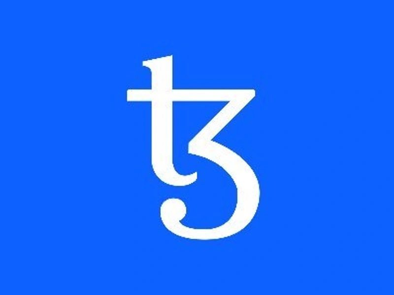 IdaHerself's tweet image. I’m honored to curate a special selection of works for @tezos, showcasing the creativity, innovation, and diversity of its artists. Consider this a companion to my recent interview in Electric Chronicles, where I highlight some of the greatest artists on Tezos. A thread. 🧵