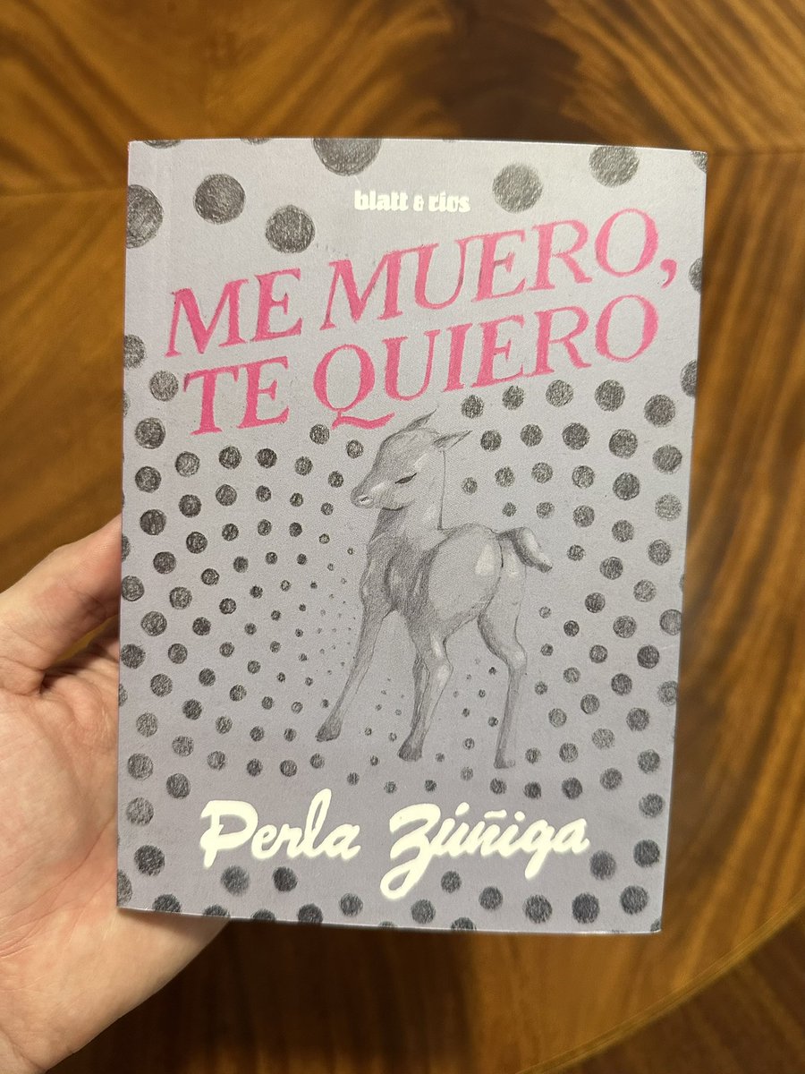 me siento tan afortunado de tener a mis amigas de referentes. te amo perlita, qué libro tan tan hermoso. te extrañamos