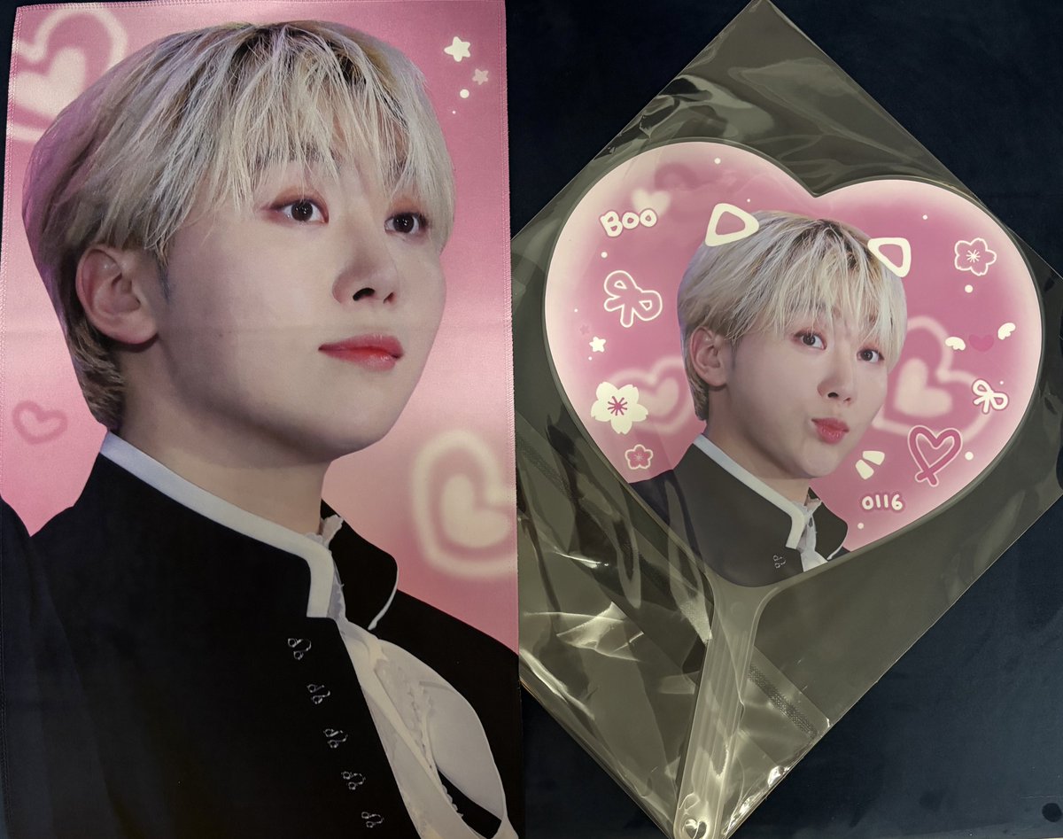 98anboo's tweet photo. 신규 슬로건 실물 사진 🐈
폼에 기재된 것과 같이 뿌블리건, 뿌블치와는 핑크네온반사 입니다💗 https://t.co/M8l7iXvit4