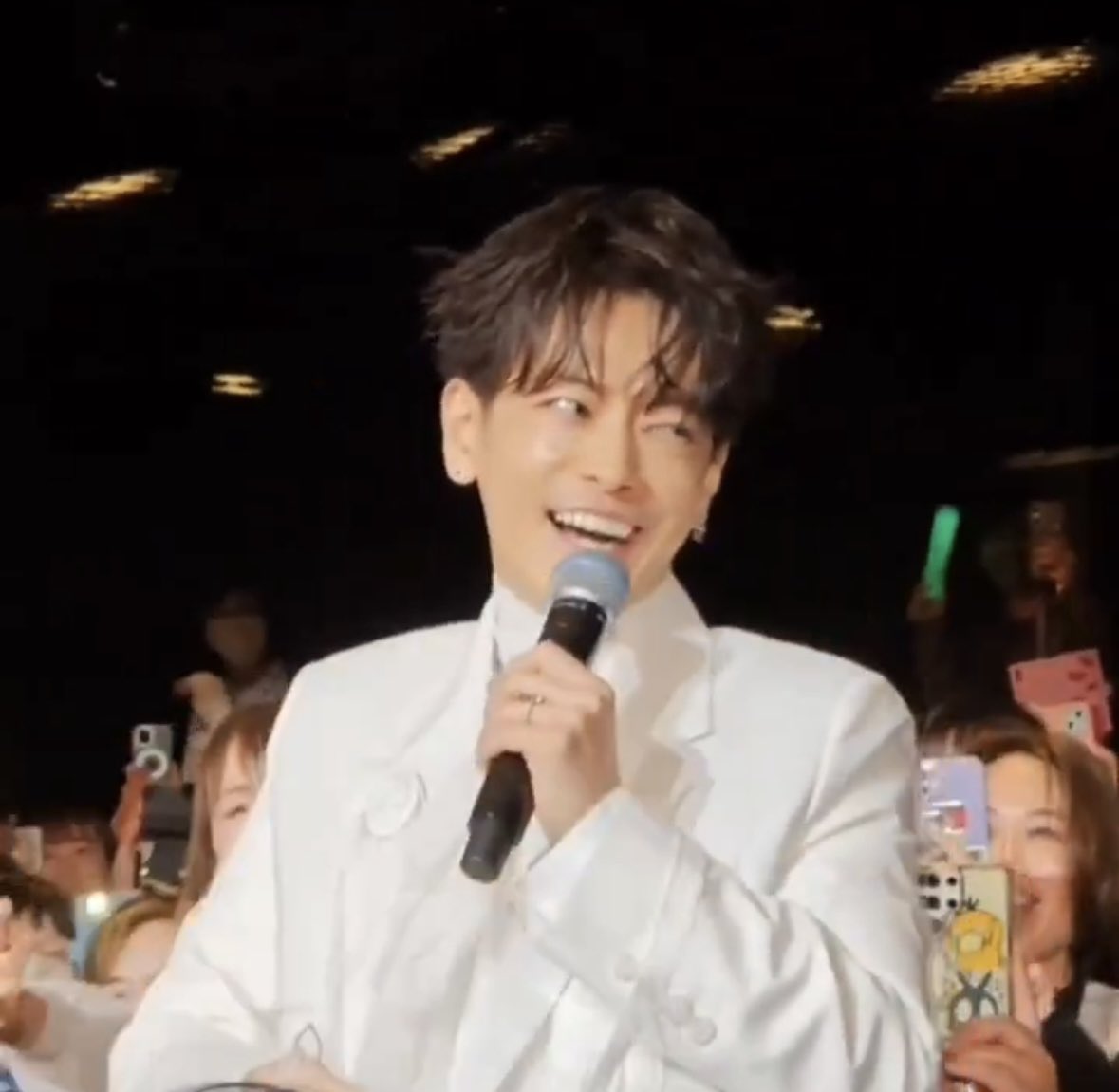 mirei12151215's tweet image. #TAKERUFES2025 #佐藤健さん
#Candy 
#GrassHeartꔛ♡は別物だけど←めちゃくちゃ見ます 都合がつかず行けなかったり
もう一度あのガーデンシアターの熱量を
見たいという方々がいらっしゃると思うんです。 なので出来ました 円盤化とか
お願いしたいと切に思います