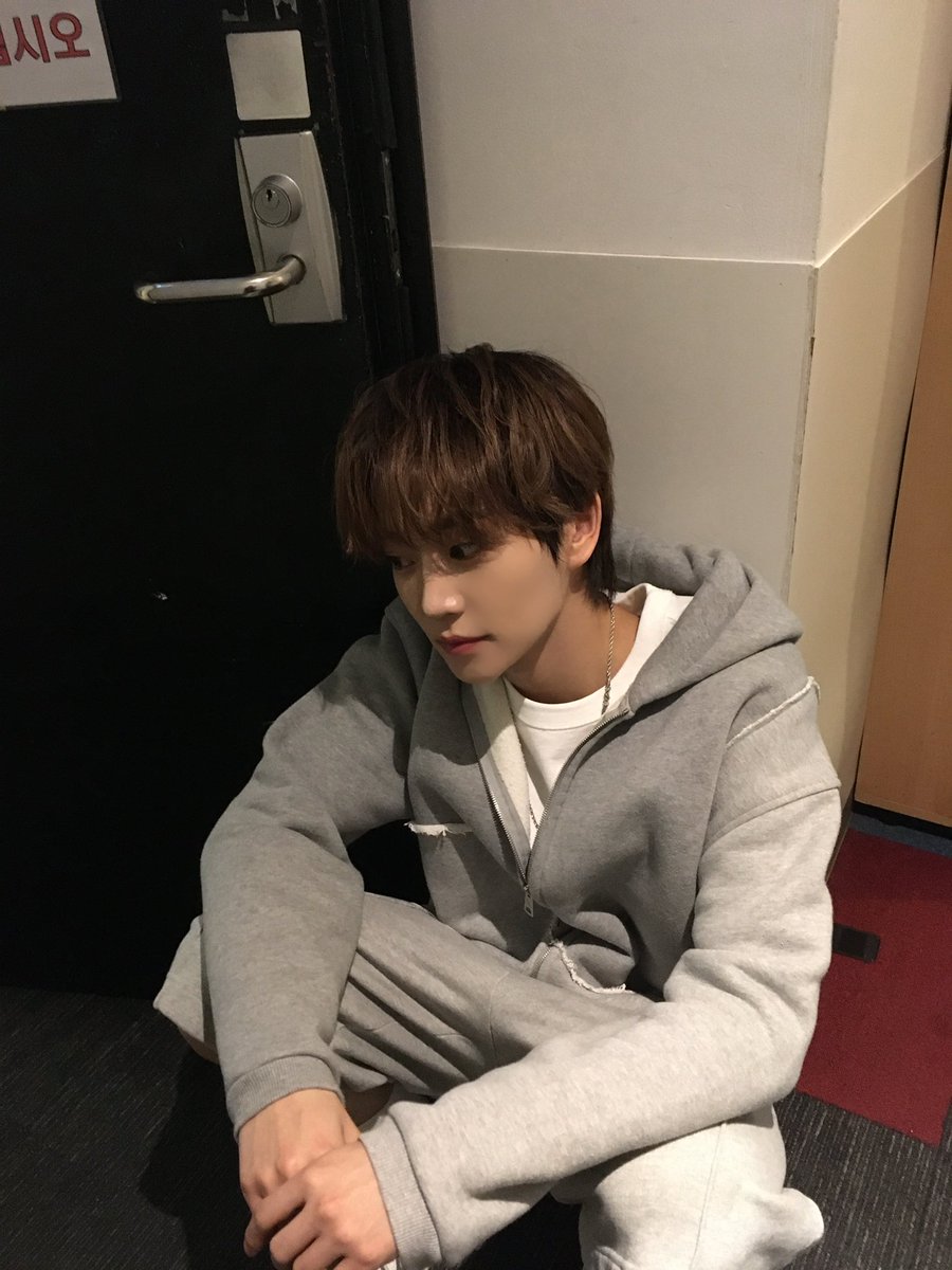 NOMAD_is_here's tweet photo. [#상하]  
행복한 기억 가득🪽

#NOMAD #노매드
#SANGHA #상하 https://t.co/4AA9CdGkdG