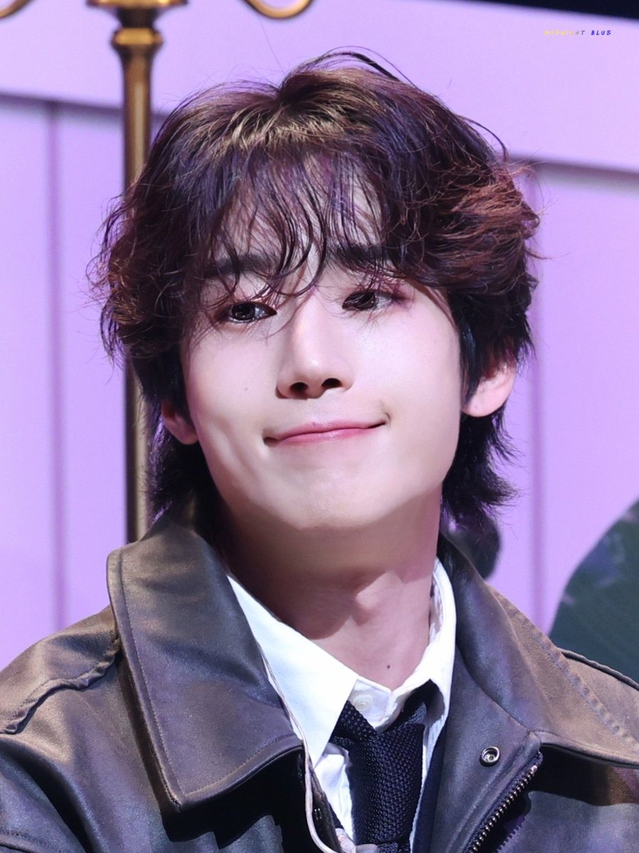 HanSeungwooPH2's tweet photo. 250315 HOME🏠
📸 mid_night_blu
#HANSEUNGWOO #한승우 #SEUNGWOO #승우 #VICTON #빅톤 #X1 #엑스원 #HSWPH 💜 🐻 https://t.co/NpSqg7bo70
