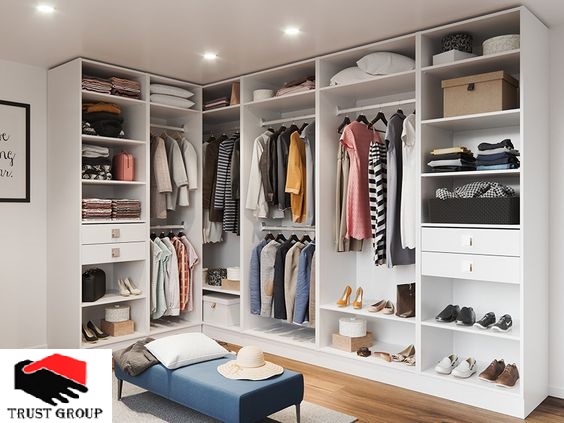 استغل كل سنتيمتر في غرفة ملابسك مع دريسنج روم من تراست جروب
 تصميمات عملية وفاخرة تناسب كافة المساحات، مع ضمان يدوم سنوات
 فرع مدينة نصر : 26901129 - 01117172647
 فرع المهندسين : 33368938 -01210044703
 #دريسنج_روم
 #dressing_room
 #شركة_دريسنج_روم
 #غرف_دريسنج_روم
