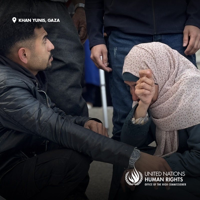 UNHumanRights's tweet photo. #Gaza: last night’s Israeli airstrikes and shelling, which killed hundreds, are horrifying. 

This nightmare must end immediately. We urge all parties with influence to do all in their power to achieve peace - UN Human Rights Chief @volker_turk.