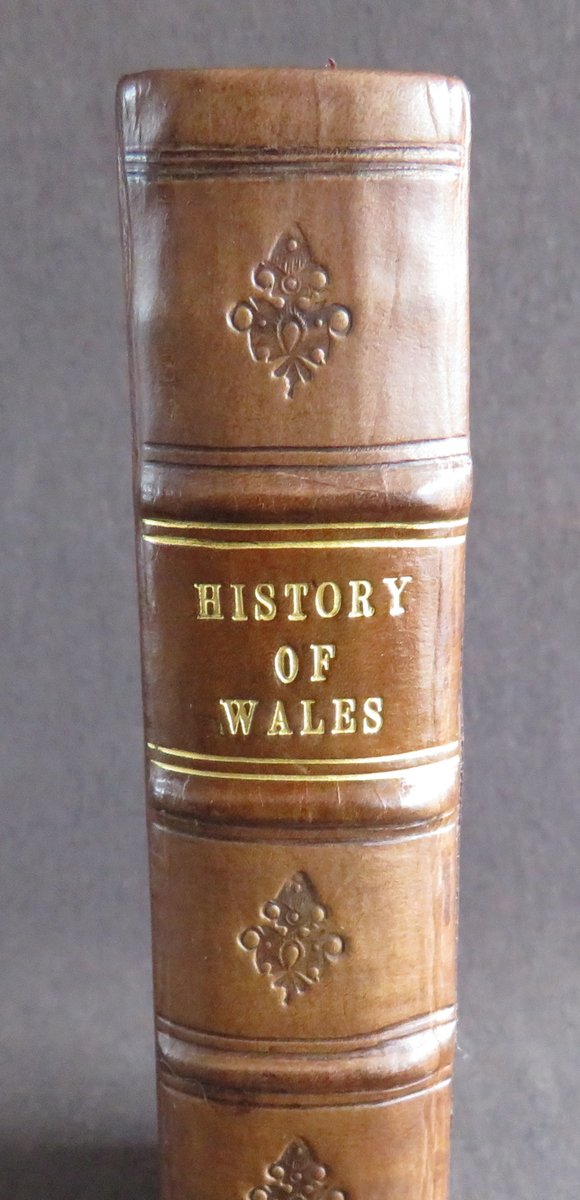 wisdompedlars's tweet photo. HISTORY of WALES 1702 LIVES PRINCES from CADWALADER Powel CARADOC Kings MAP 

#books #antiquarian #history #Wales #18thcentury #PrinceofWales #Caradoc #Kings #map #Cadwalader #bookauction
https://t.co/gFRcsDe1Wu https://t.co/vSlOt0Br5r