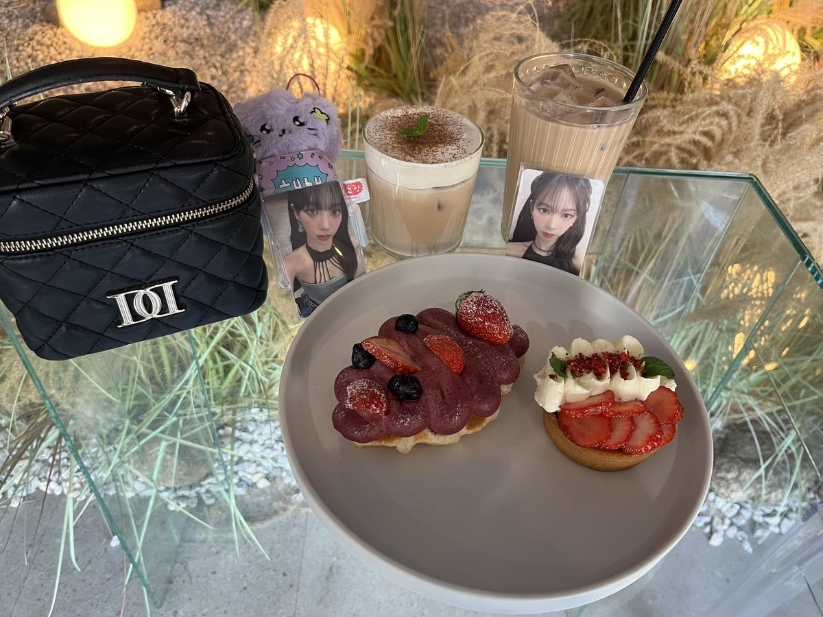 _clxvz1's tweet photo. (ˆ꜆ . ̫ . ). ̫ . ꜀ˆ)リナ🎶 https://t.co/munt8HGdAM
