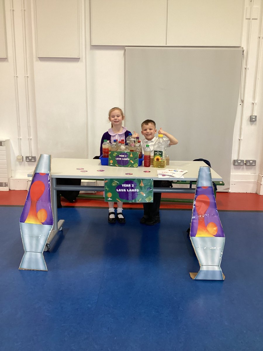 MayfieldOldham's tweet photo. For our Science fair, Year 2 created their own lava lamps, they used recycled plastic bottle, water, vegetable oil and effervecent tablets. The hydrophobic oil moves away from the water to create the effect! https://t.co/X3IcK6Zt64