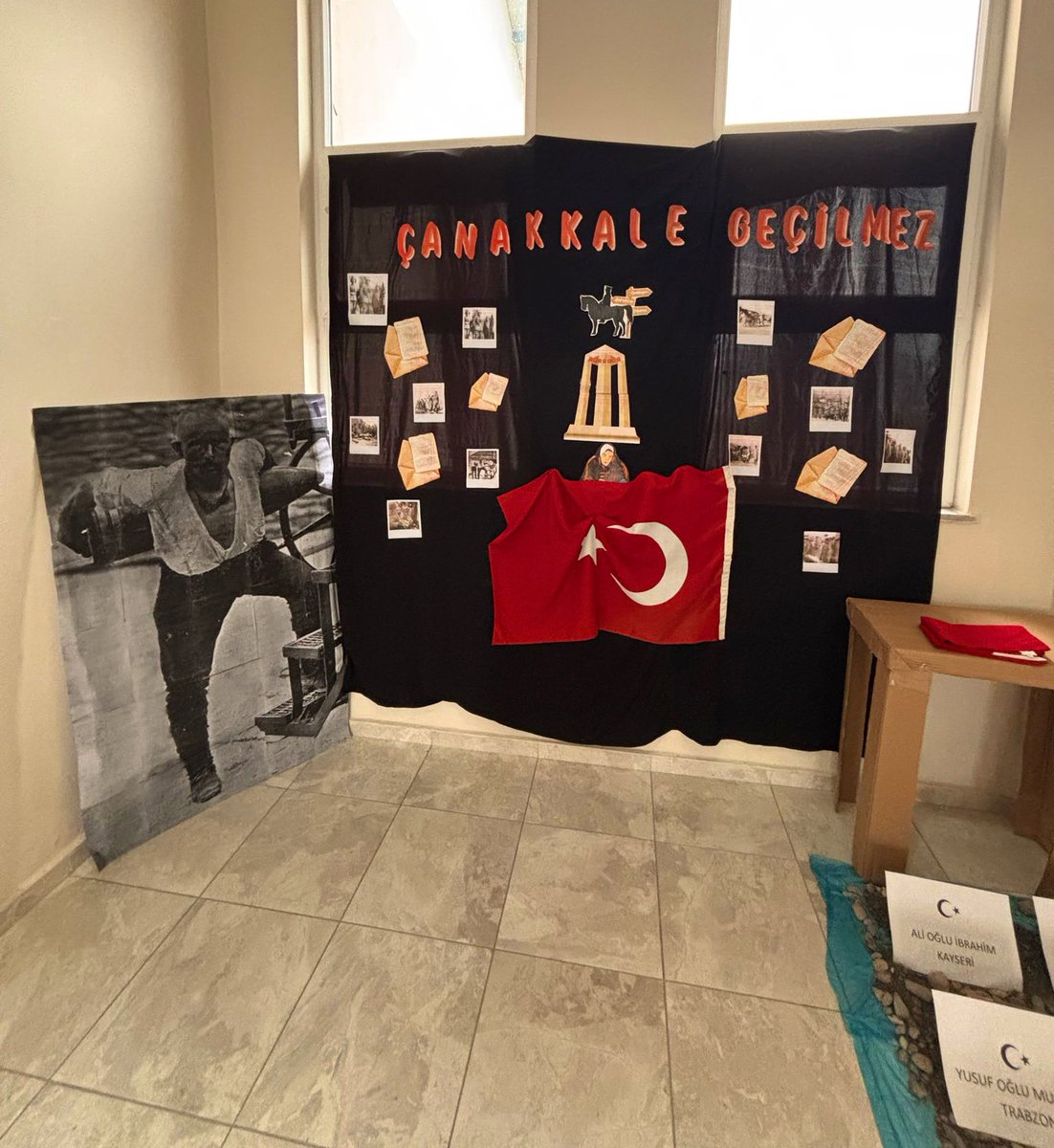 YedisuYBO's tweet photo. Düşmanda imkan vardı, Mehmetçikte iman
İşte buydu Çanakkale'yi geçilmez kılan.
Çanakkale Zaferi'mizin 110. yıl dönümü kutlu olsun.🇹🇷  #18martcanakkalezaferi https://t.co/61T7ZyiRRk
