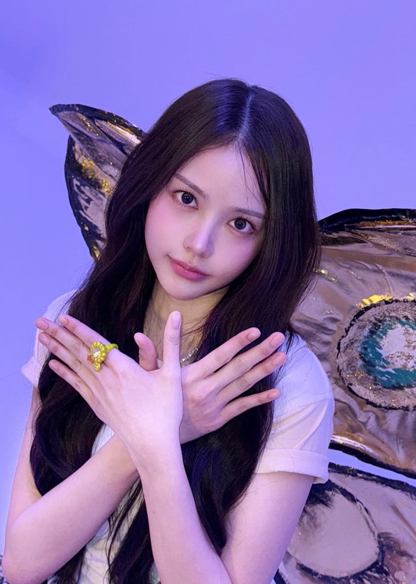 carmenpict's tweet image. her visuals😭🩵

#Hearts2Hearts #하츠투하츠 #CARMEN #카르멘