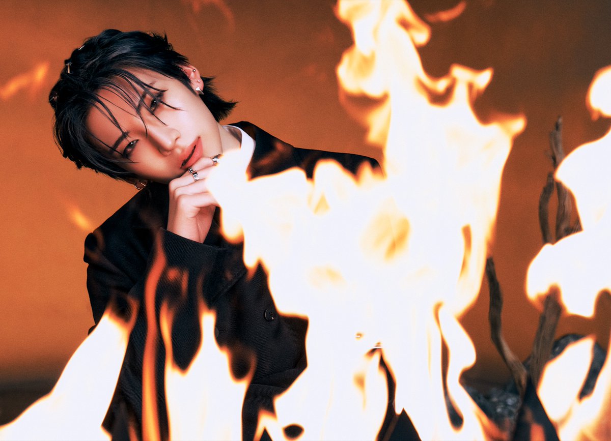 &TEAM] 3rd SINGLE「Go in Blind (月狼)」 Concept Photo 2025.4.23