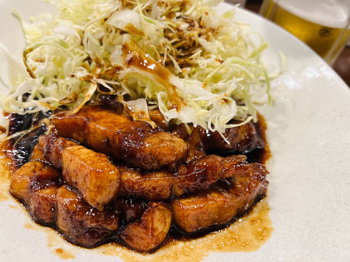 gourment_master's tweet photo. 四日市から北上へ。岩手と三重の食材を使用したおばんざいと厳選日本酒。四日市といえばのとんてきがお酒飲む手を止めない味わい。
#ふじこ #北上 #岩手 https://t.co/zlsMqw0DQ6