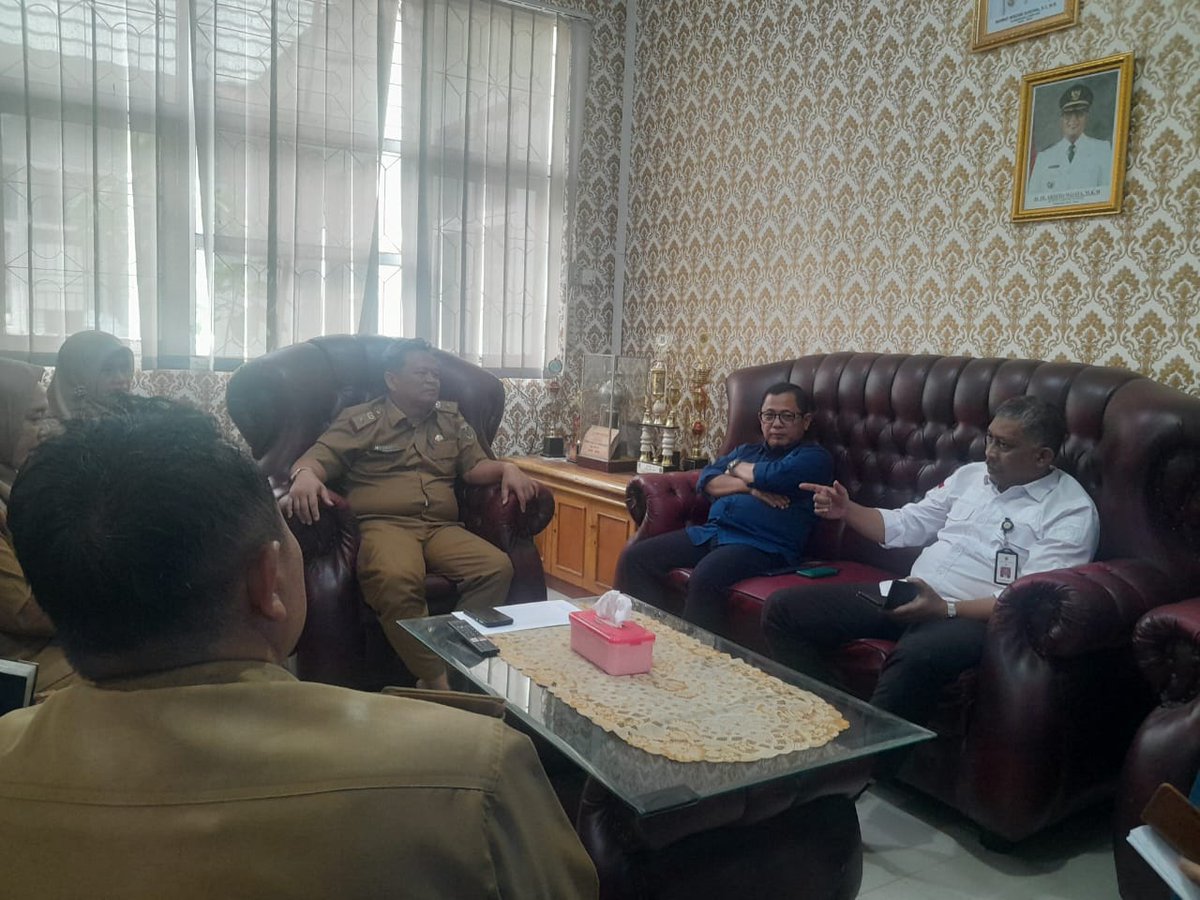 BrMPLampung's tweet photo. Tabikpun! 
Salam dari Bumi Lampung🙏

Kejar Target Swasembada Pangan, Lakukan Percepatan Tanam

#agrostandar
#PertanianBekerjaSepenuhHati
#sayaBSIP
#BSIP_KitaPastiLebihBaik https://t.co/4BA7eCLr8P