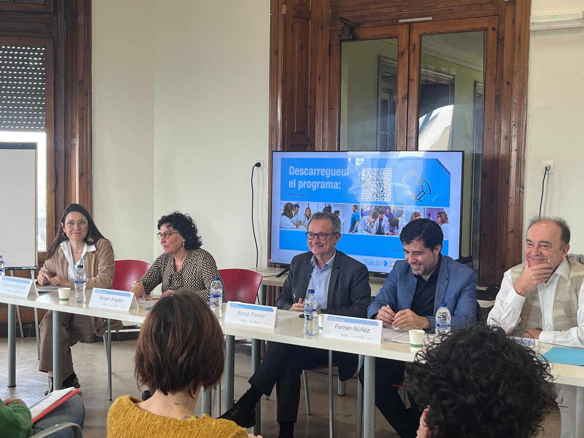 🔊L’ICS celebra la 16a edició del Programa de Desenvolupament Directiu per a professionals de l’organització

➡️L'objectiu del Programa és impulsar la transformació, i per això es dota els i les participants dels coneixements i recursos necessaris per potenciar les seves