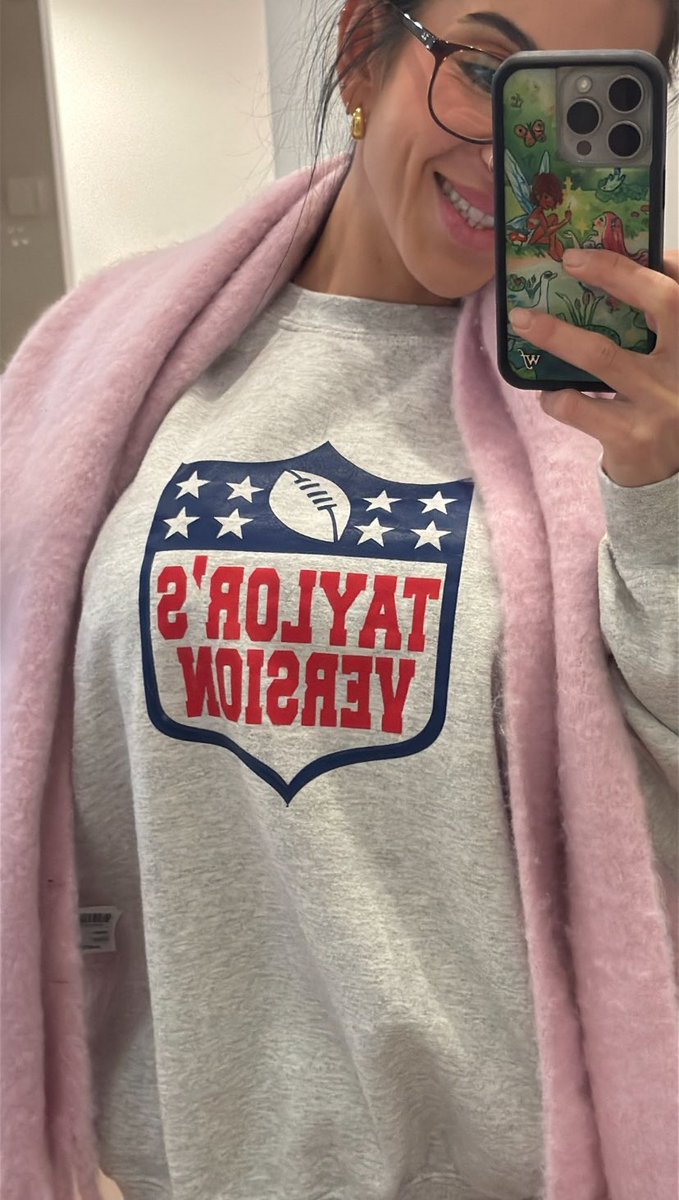 lllenatheplug's tweet image. Happiness is free ❤️😀

 Dm now l have a surprise for my fans a surprise you can never imagine