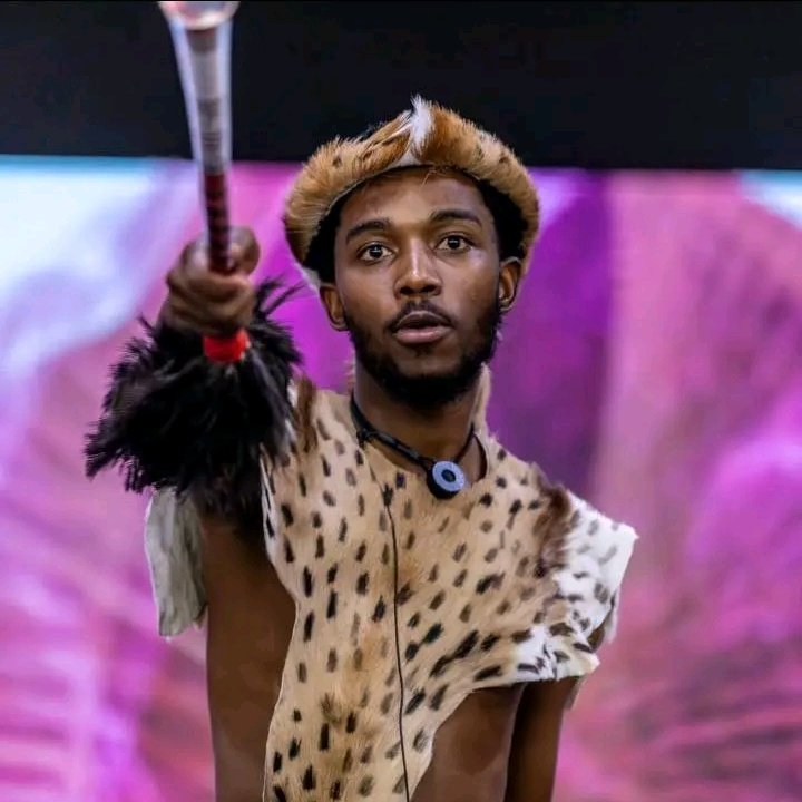 Nompume19185375's tweet image. #NewProfilePic
