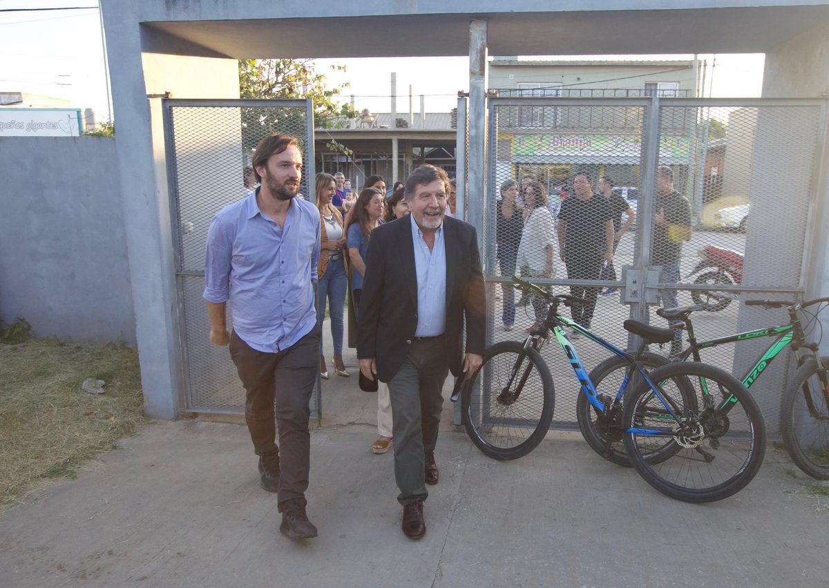 Esta tarde en el distrito de Suipacha estuvimos presentes para dar comienzo al ciclo lectivo del Profesorado de Educación Primaria, junto con el intendente  <a href="/JuanluisMancini/">Juan Luis Mancini</a> , autoridades educativas y gremiales locales.