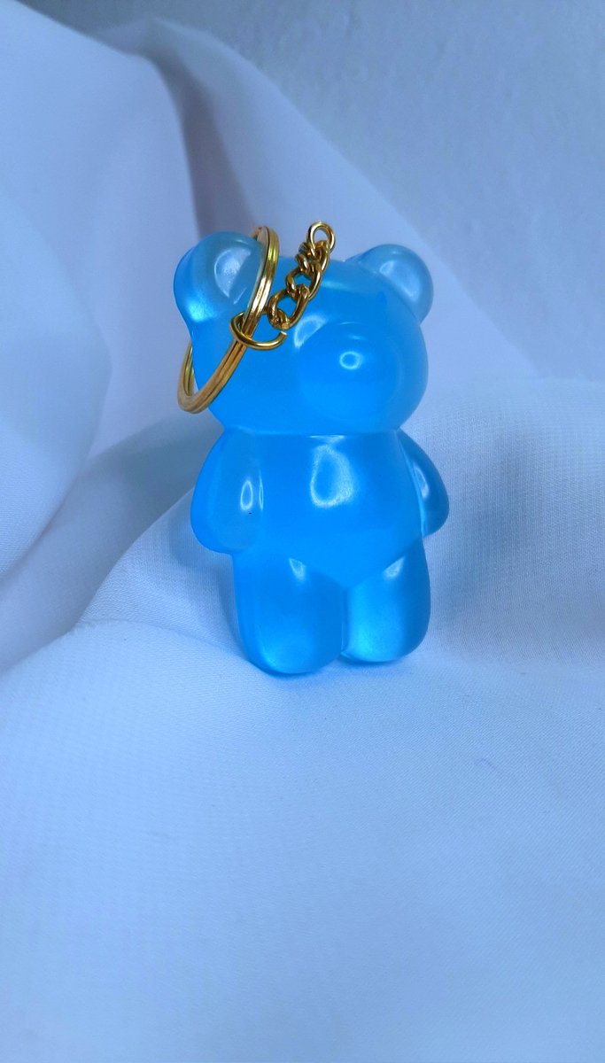 resinbydae's tweet photo. It's a teddy bear that glows in the dark. No other keychain is topping this one here.

Send a DM to order for one in any design of your choice.
PRICE: 4,000naira

•••••••
@_DammyB_
#resinbydae #resinkeychain https://t.co/by4NNkRrOu