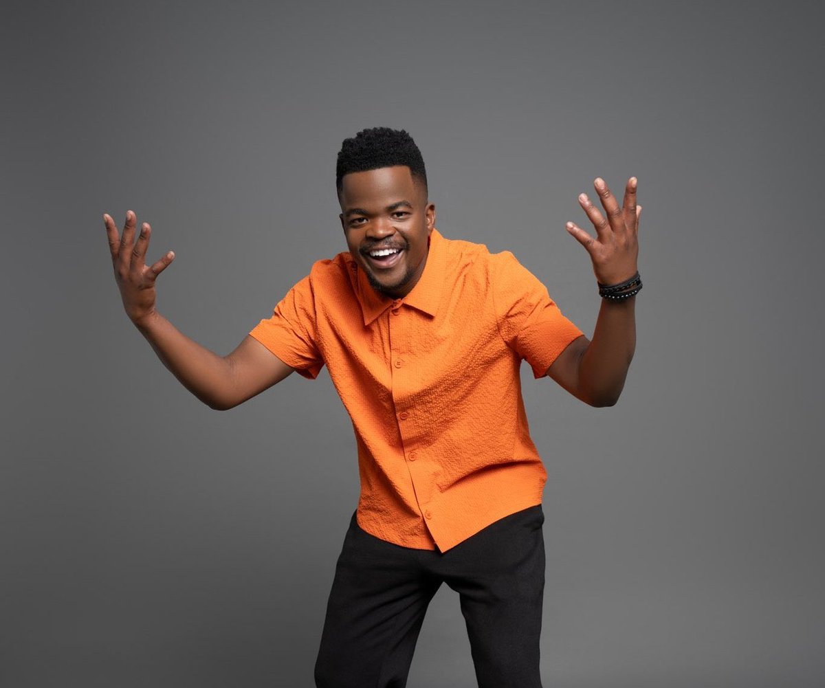 Tvmii_R's tweet image. Please vote for Uyanda guys I’m on my knees 😭🙏
 #bbmzansi 
#UyandaHlangabezo