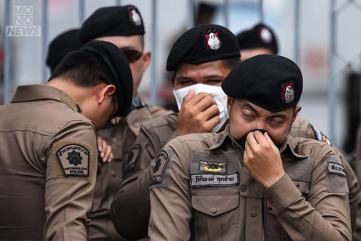 StTonkub's tweet image. 4 ภาพที่เกิดในเวลาเดียวกัน สถานที่เดียวกันเดียวกัน แทนความรู้สึกนับล้าน 🥹🥺 #ม็อบปลาหมอคางดำ