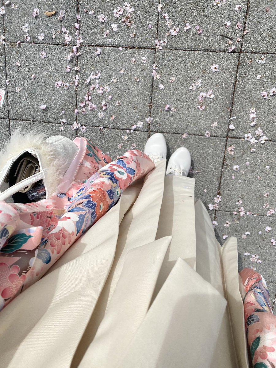 _o3saku's tweet photo. 卒業🌸✨ https://t.co/JV9uk6gUcl