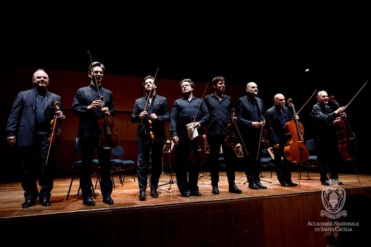 Due dei massimi capolavori del repertorio cameristico di Brahms e Mendelssohn e un ensemble unico per brillantezza e maturità interpretativa.

Ecco alcuni scatti del concerto di ieri con <a href="/JoshuaBellMusic/">Joshua Bell</a> artista in residenza di questa stagione, e i solisti della nostra Orchestra