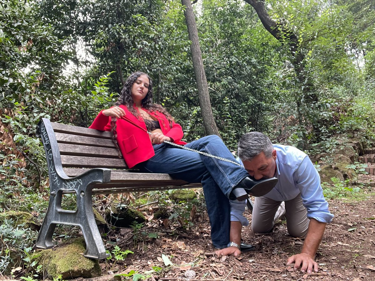 this weekend 22-23 March I will be in NAPLES

 deposit required