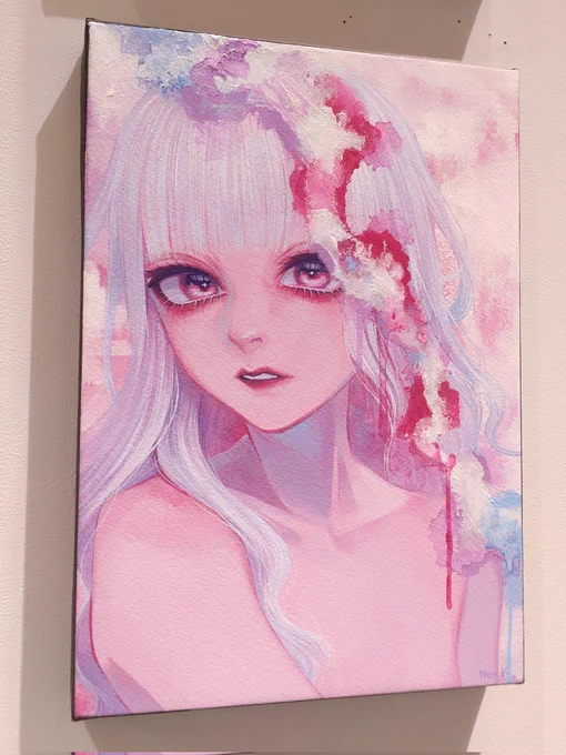 #NEWWAVEGALLERY 閉幕間際に、こちらの作品「Amulet_09」をお迎えいただきました。誠にありがとうございます。ただ私の思う綺麗なものを届けたい、との思いで制作した作品をこうしてお手に取っていただけること、とても嬉しく思います。お手元にてじっくりとお楽しみいただければと思います 