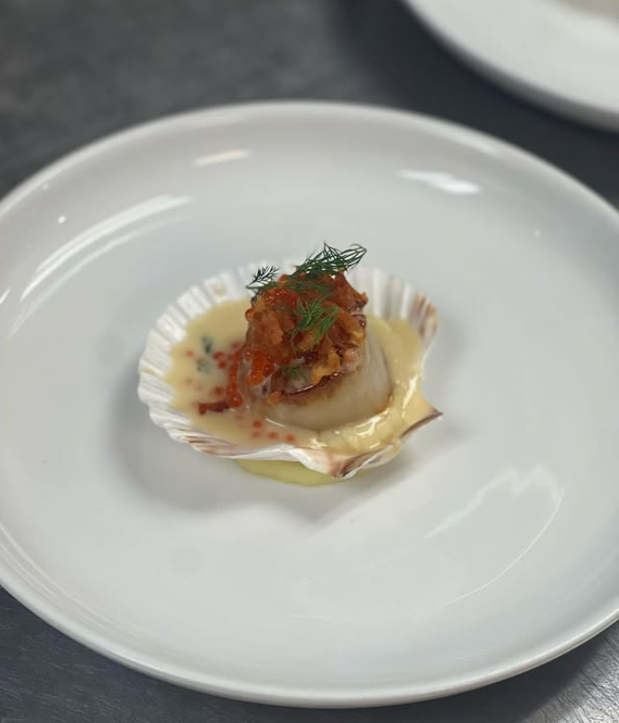 ceibodc's tweet photo. Maine scallop: yuzu beurre blanc, smoked trout roe, pommes purée, dill. On special tonight, maybe on the menu soon. https://t.co/rGwIhGDaut