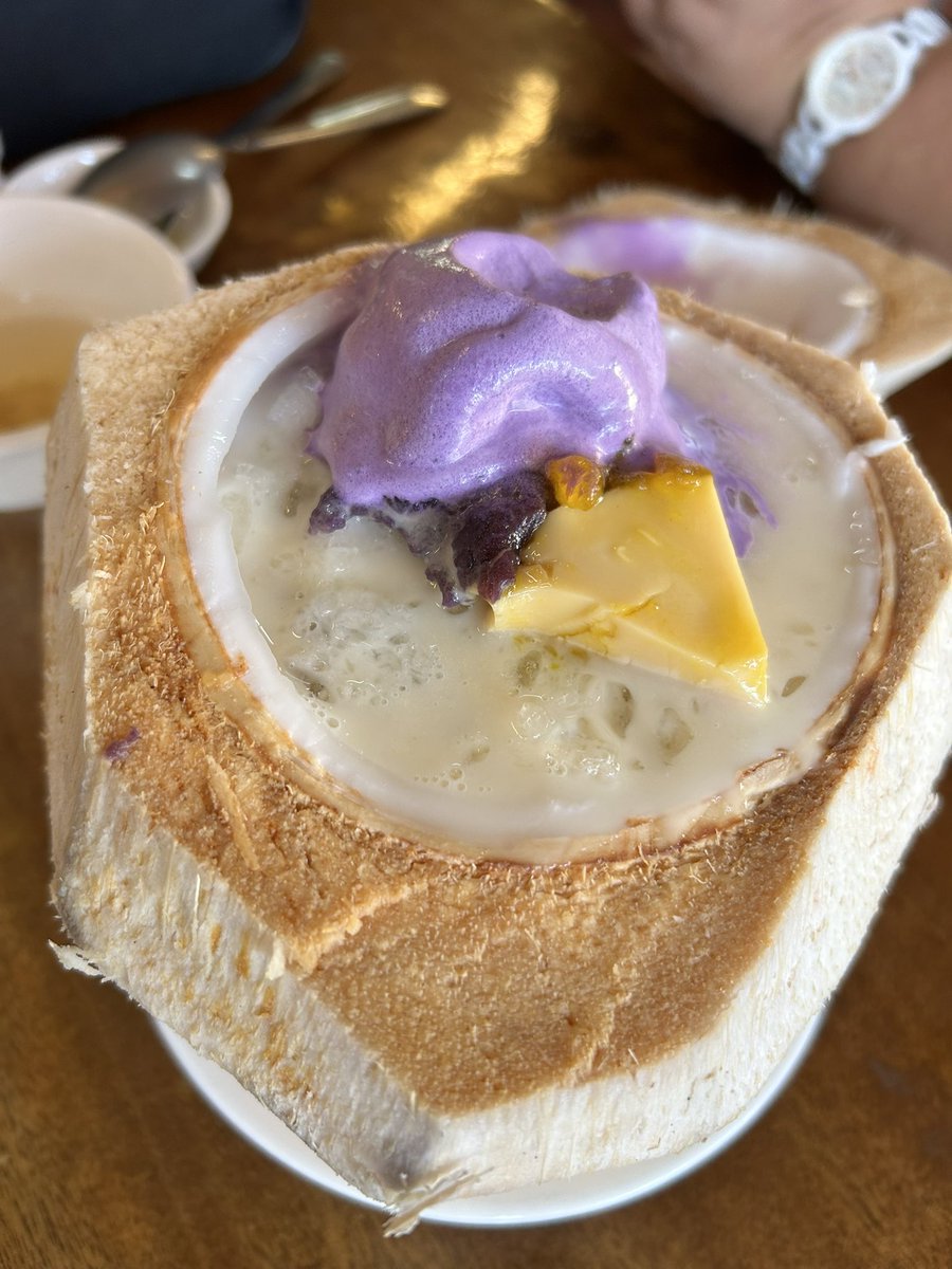 JulyDeGuia16's tweet photo. Ang Sarap Grabeeee Yummy 
Halo Halo with Buko 🥰✨
#HaloHaloBulacan https://t.co/aqNHknPQA9