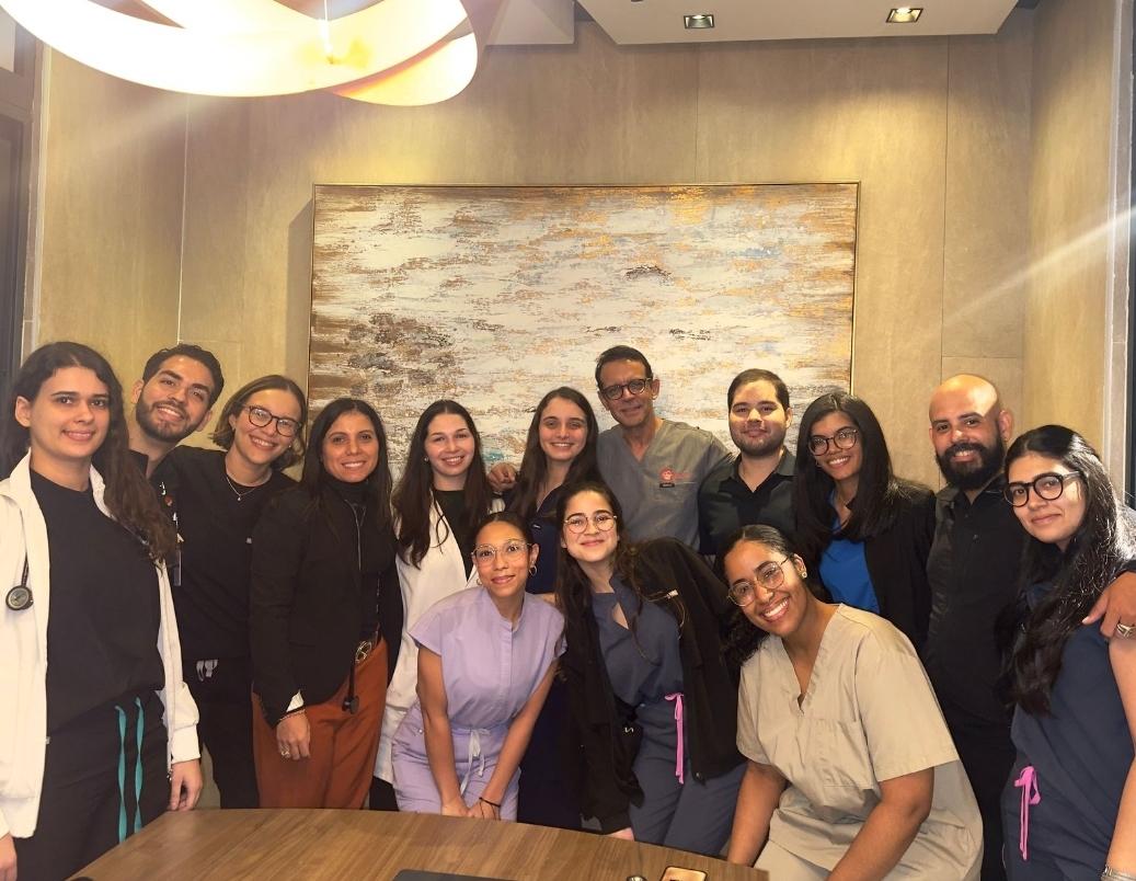 Pedro Ureña (@urenacard) on Twitter photo Nuestros pasantes Lia Joubert, Marcos Dominguez, Ana Ureña calificaron para entrar a la especialidad de Medicina Interna en el sistema Norte Americano. Felicitaciones su esfuerzo y dedicación dando frutos! <a href="/MejiaEliany/">Eliany Mejia</a> Nuestros pasantes Lia Joubert, Marcos Dominguez, Ana Ureña calificaron para entrar a la especialidad de Medicina Interna en el sistema Norte Americano. Felicitaciones su esfuerzo y dedicación dando frutos! <a href="/MejiaEliany/">Eliany Mejia</a>