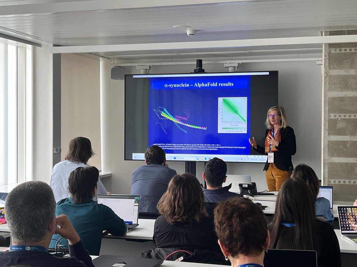 ml4ngp's tweet image. #AlphaFold is revolutionizing protein structure prediction, but where does it fail? 🎯
#ML4NGP workshop at @BSC_CNS has just kicked off and participants are presenting some cases where AlphaFold struggles to predict protein structure. Interesting discussions coming ahead! 🤩