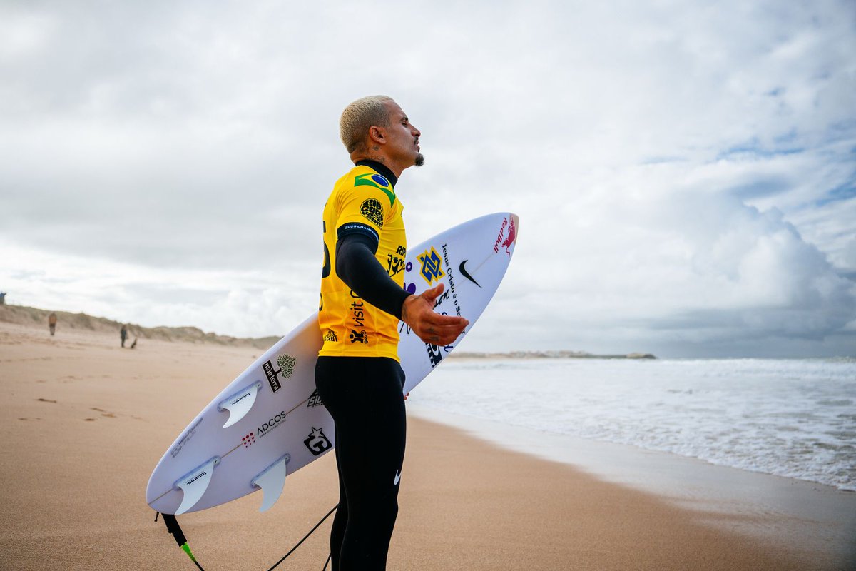 italoferreira's tweet image. 🔛🇵🇹 MEO Rip Curl Pro Portugal: Round of 32 ✅ 

📷: @wsl @wslbrasil 
#IF15 #ItaloFerreira #Portugal #OpeningRound