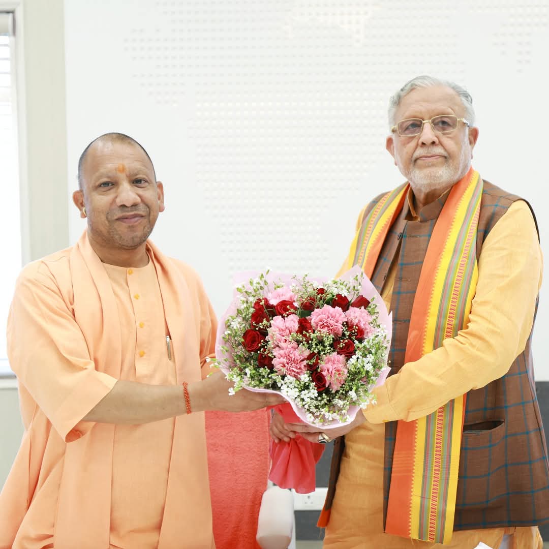 Deval7Deval's tweet image. मुख्यमंत्री आवास, लखनऊ में माननीय @SureshKKhanna जी ने उत्तर प्रदेश सरकार के  मुख्यमंत्री मा. @myogiadityanath जी से भेंट कर उन्हें होली पर्व की शुभकामनाएँ दीं। 

@BJP4UP @BJP4India
@narendramodi @AmitShah @highlight @idharampalsingh