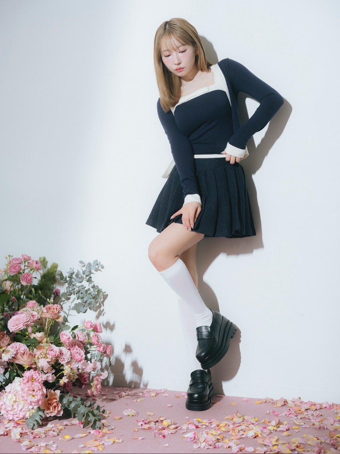 MISTREASSパールストラップシアーチェックドレス　三上悠亜　オフショル MISTREASSパールストラップシアーチェックドレス 三上悠亜
