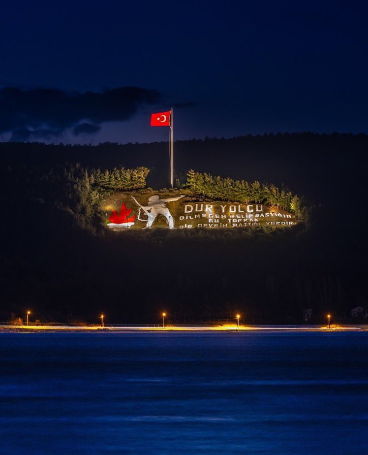 🇹🇷Çanakkale Zaferi’nin 110.yılı kutlu olsun🇹🇷

Başta Gazi Mustafa Kemal Atatürk ve silah arkadaşları olmak üzere, vatan toprağını kanlarıyla sulayan aziz şehitlerimizi ve kahraman gazilerimizi rahmet, minnet ve saygıyla anıyoruz.

“Çanakkale geçilmez!”🇹🇷

 #18MartÇanakkaleZaferi