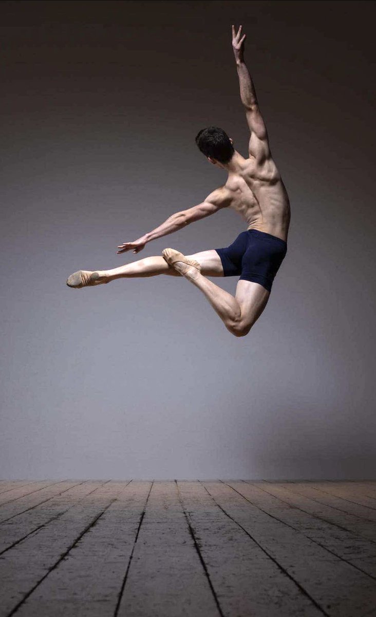 Emer Lenihan and Michael Maple from Cork City Ballet will perform the exotically beautiful pas de deux from ‘Le Corsaire’, at the 170 year celebration at Cork Opera House next Saturday, 22nd March.