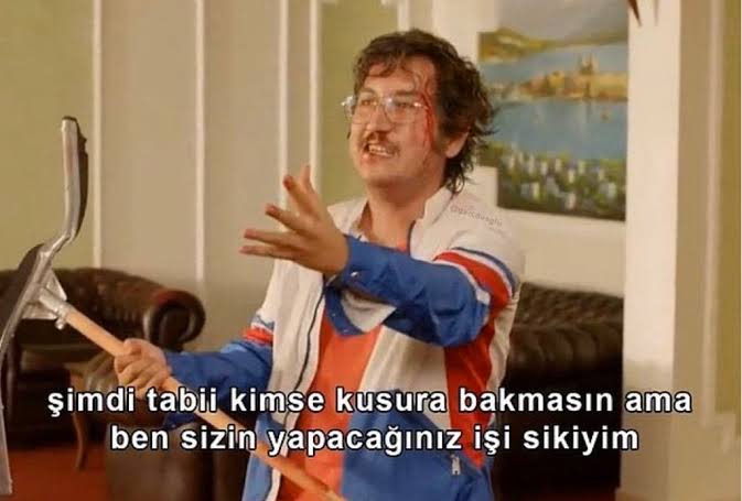 Az önce az tavuk az pilav için 330 TL ödedim. Şu an böyleyim 🤗