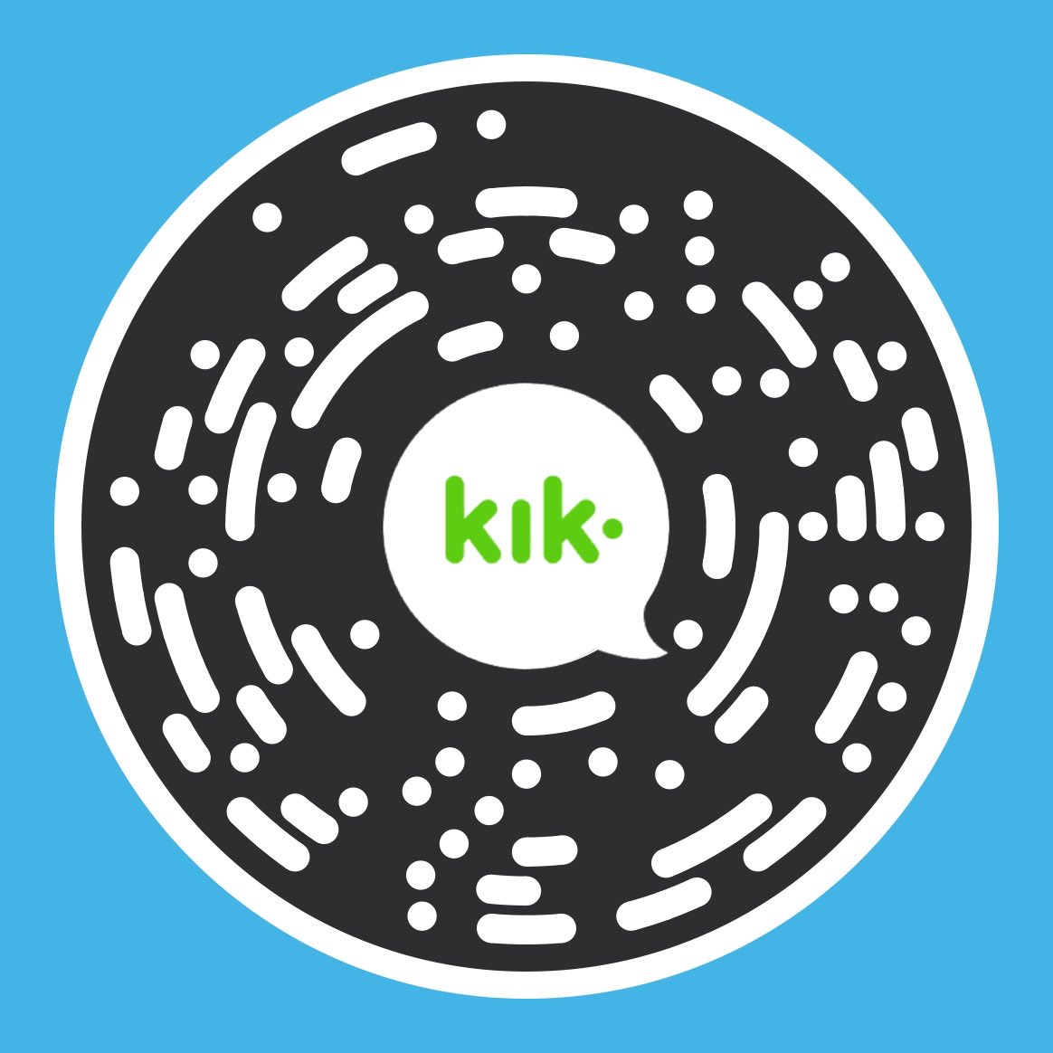 CEOofyourwallet's tweet photo. Scan my #kikcode to chat with me. My username is 'yourgoddesses' https://t.co/chv76fzUKZ #kik #kikme live now!!! https://t.co/dlrezmtjrJ