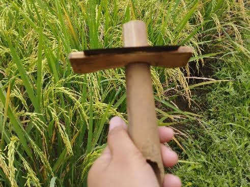 The hardest thing is explaining respect to this kind of mentality, all they know is just about the spotlight n stealing somebody elses happiness and act like they just perfect