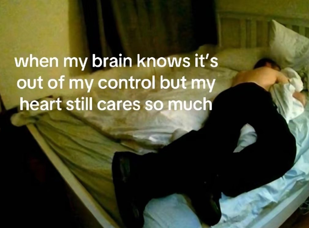 astro𓆩♡𓆪 (@01800angel) on Twitter photo 