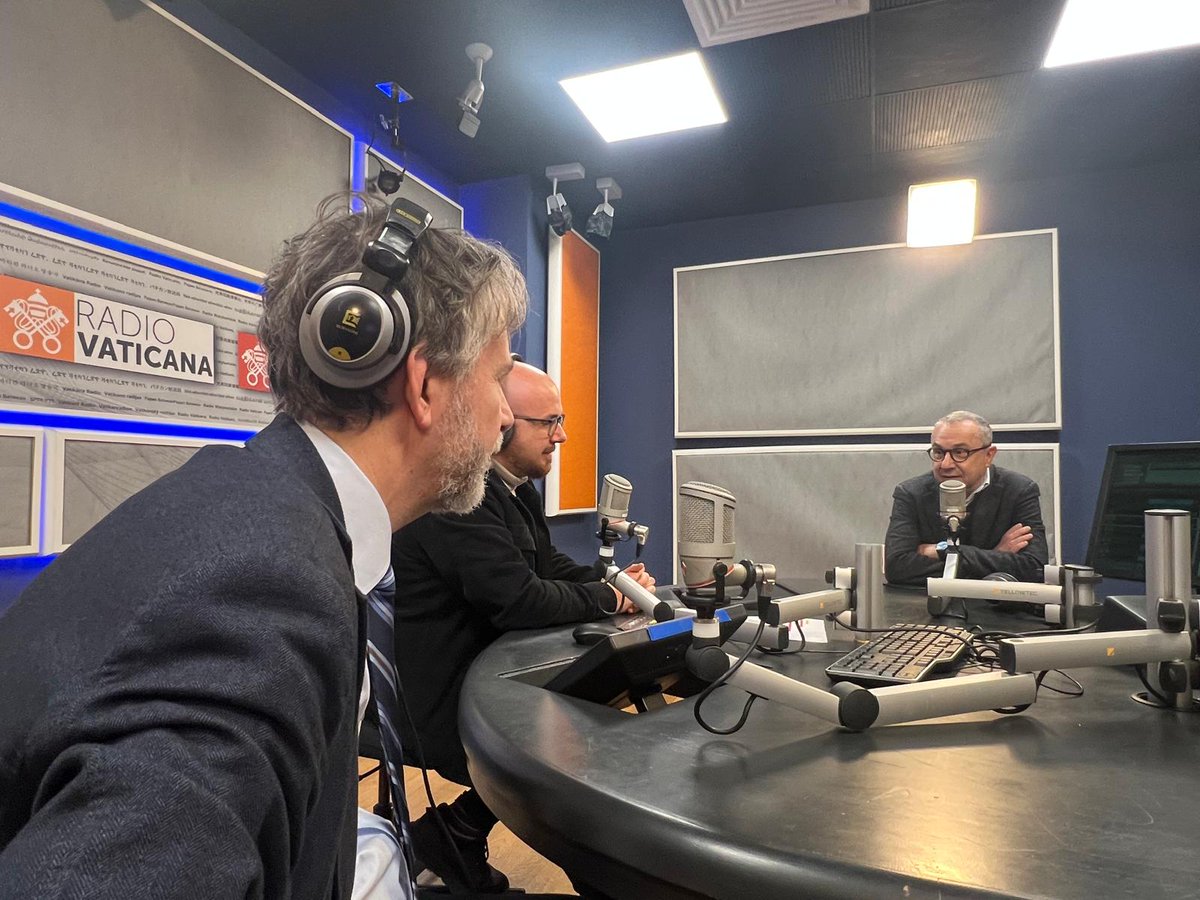 Radio Vaticana (@rvaticanaitalia) on Twitter photo "Non si parla solo di formare futuri musicisti, ma di coltivare l’amore per la #musica e l’ascolto consapevole. L’obiettivo diventa più umano e inclusivo: tutti dovrebbero poter scoprire e amare la musica"
Massimo Biscardi <a href="/santa_cecilia/">Accademia Nazionale di Santa Cecilia</a>
➡️ (da 2:25'): shorturl.at/9M3tl "Non si parla solo di formare futuri musicisti, ma di coltivare l’amore per la #musica e l’ascolto consapevole. L’obiettivo diventa più umano e inclusivo: tutti dovrebbero poter scoprire e amare la musica"
Massimo Biscardi <a href="/santa_cecilia/">Accademia Nazionale di Santa Cecilia</a>
➡️ (da 2:25'): shorturl.at/9M3tl