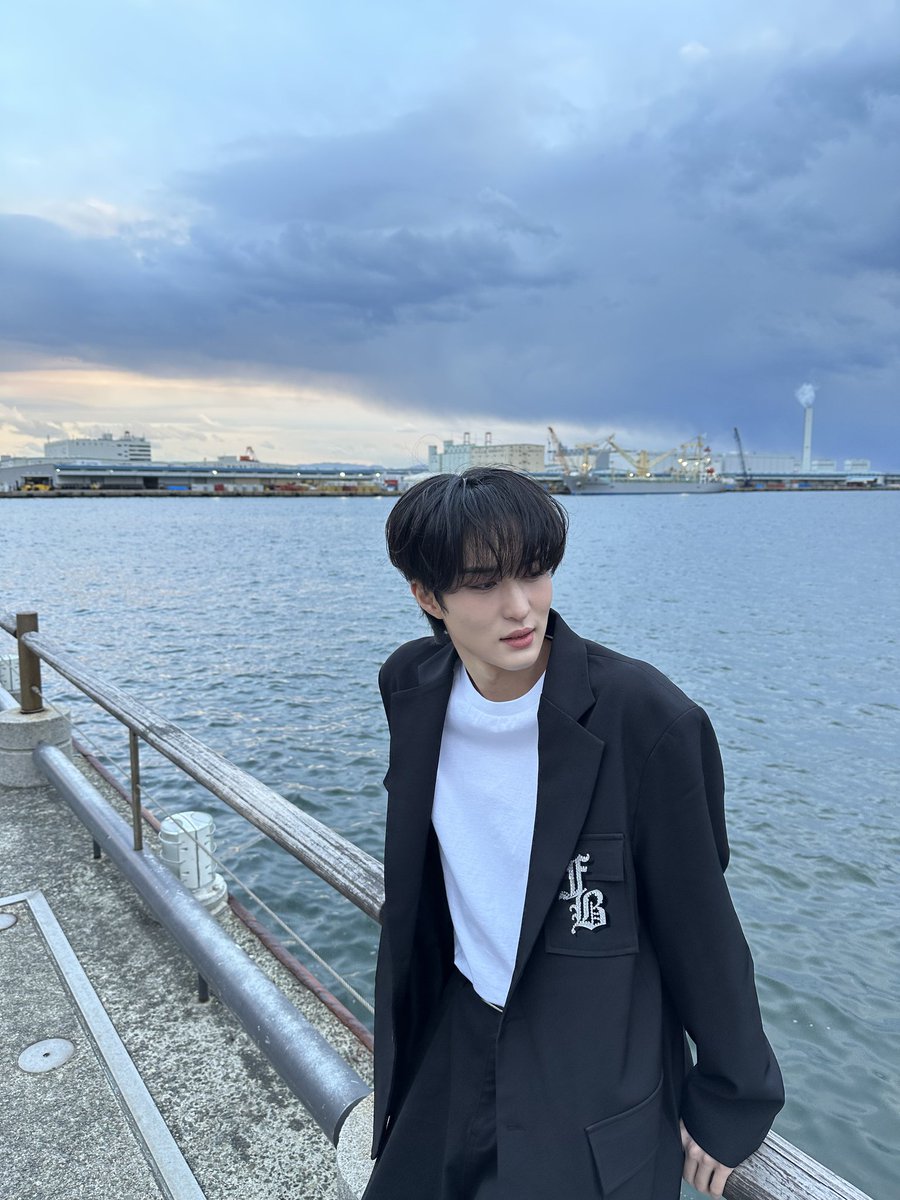 fantasyboystr's tweet photo. [180325] Wooseok Twitter Güncellemesi

Pazartesi perisi şu anda Bandileri özlüyor…

#FANTASYBOYS #판타지보이즈
#KIMWOOSEOK #김우석 https://t.co/zMSOy7mJ0w