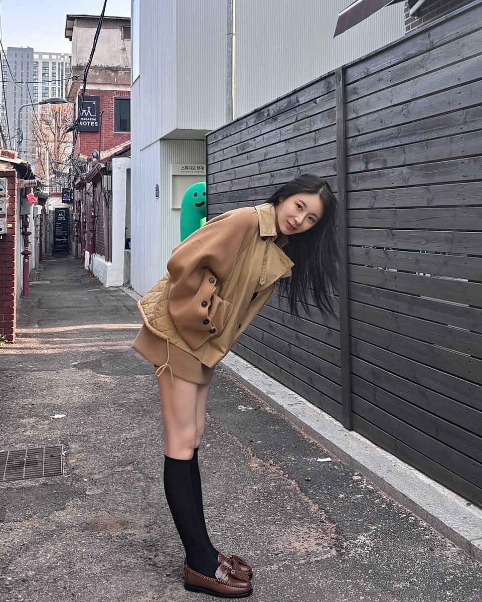 msko5112022's tweet image. 250318 #이채연 인스타그램 

안녕하세요 혹시 제 이상형이세요?🦖

@.weekendmaxmara 
#AWeekendWithSebago 
#WeekendMaxMara

instagram.com/p/DHViNfxvkMj/