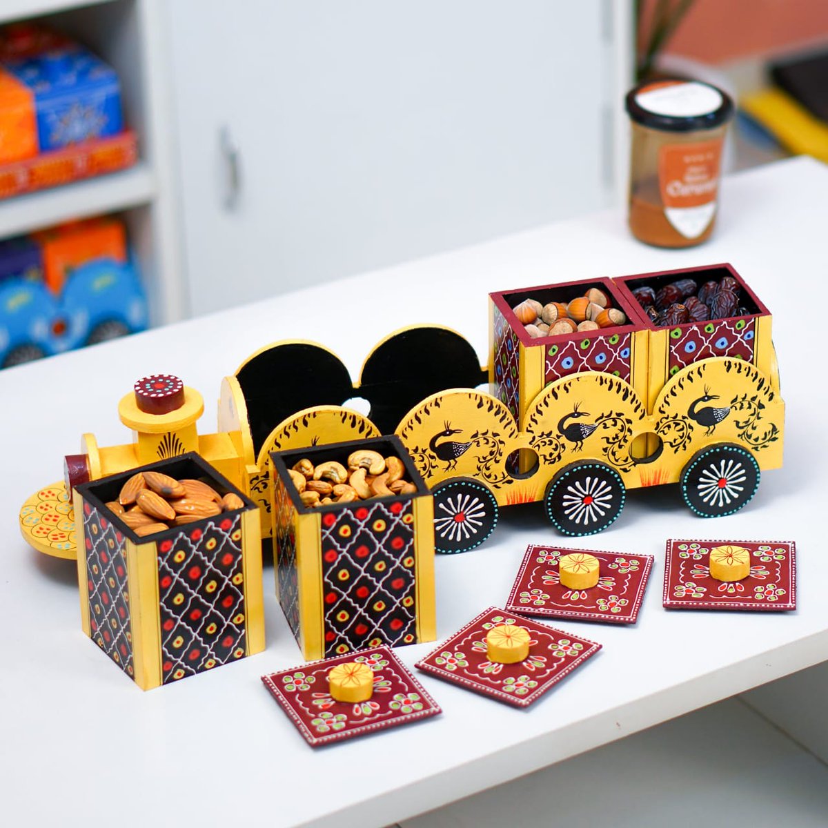 ArpitTewari7's tweet photo. Looking for a dry fruit box for your home? 🍱✨ We got you covered!

Check out our Rajasthani handpainted wooden box—a perfect blend of tradition &amp; elegance. 🎨🌿

Available now! DM us or WhatsApp at 8299651830 to order.

#shoplocal #makeinindia #handpaintes @payalbhayana https://t.co/7DwxpxyVeZ