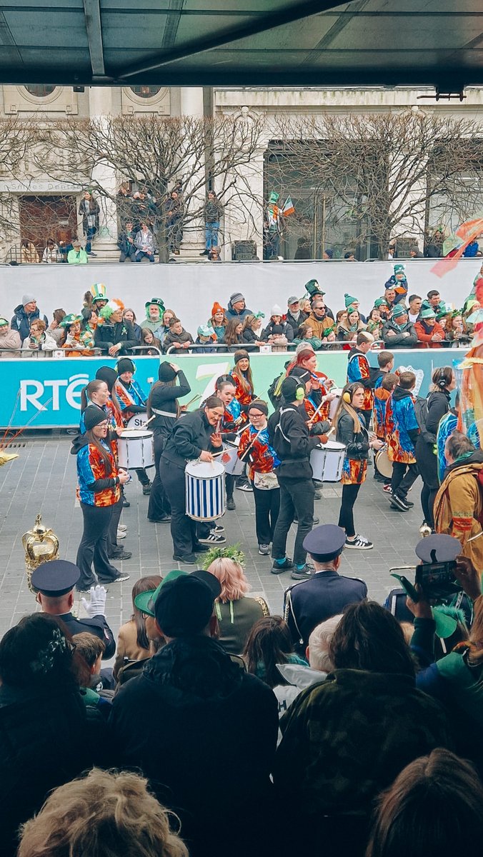 Lá Fhéile Pádraig sona daoibh! 
We were so proud to see some of our young people and staff drumming in the parade yesterday alongside 10 other youth services! After weeks of rehearsals and drumming workshops, all their hard work paid off 💚