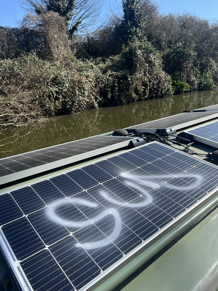 Chris 🐾 tweet media