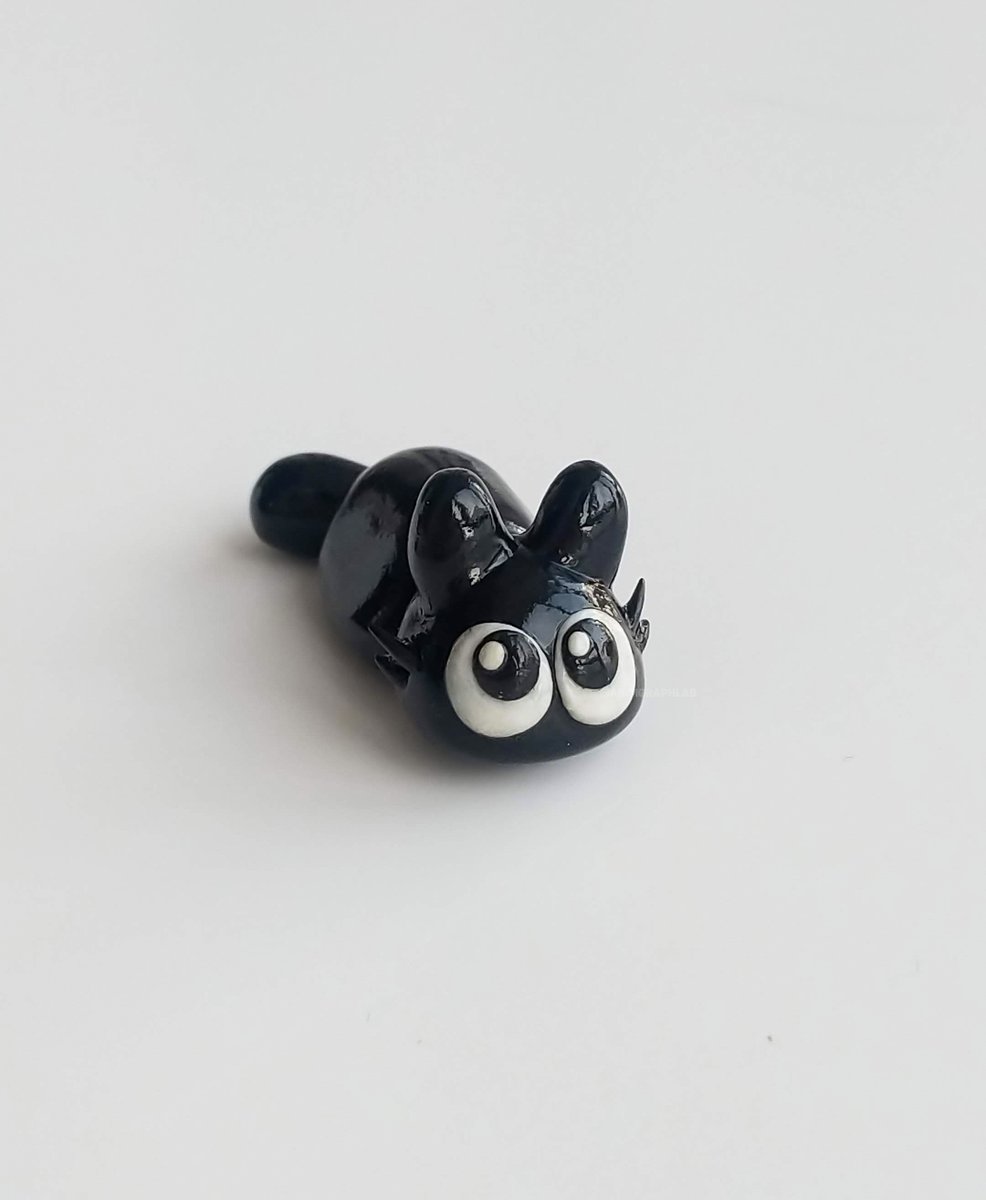 Polymer clay black kitty 🐈

#cat #blackcat #polymerclay